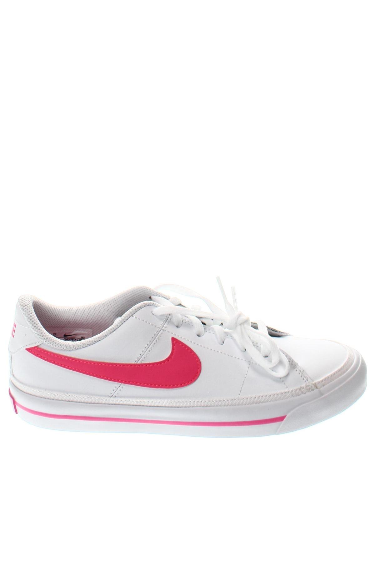 Дамски обувки Nike, Размер 37, Цвят Бял, Цена 157,70 лв.