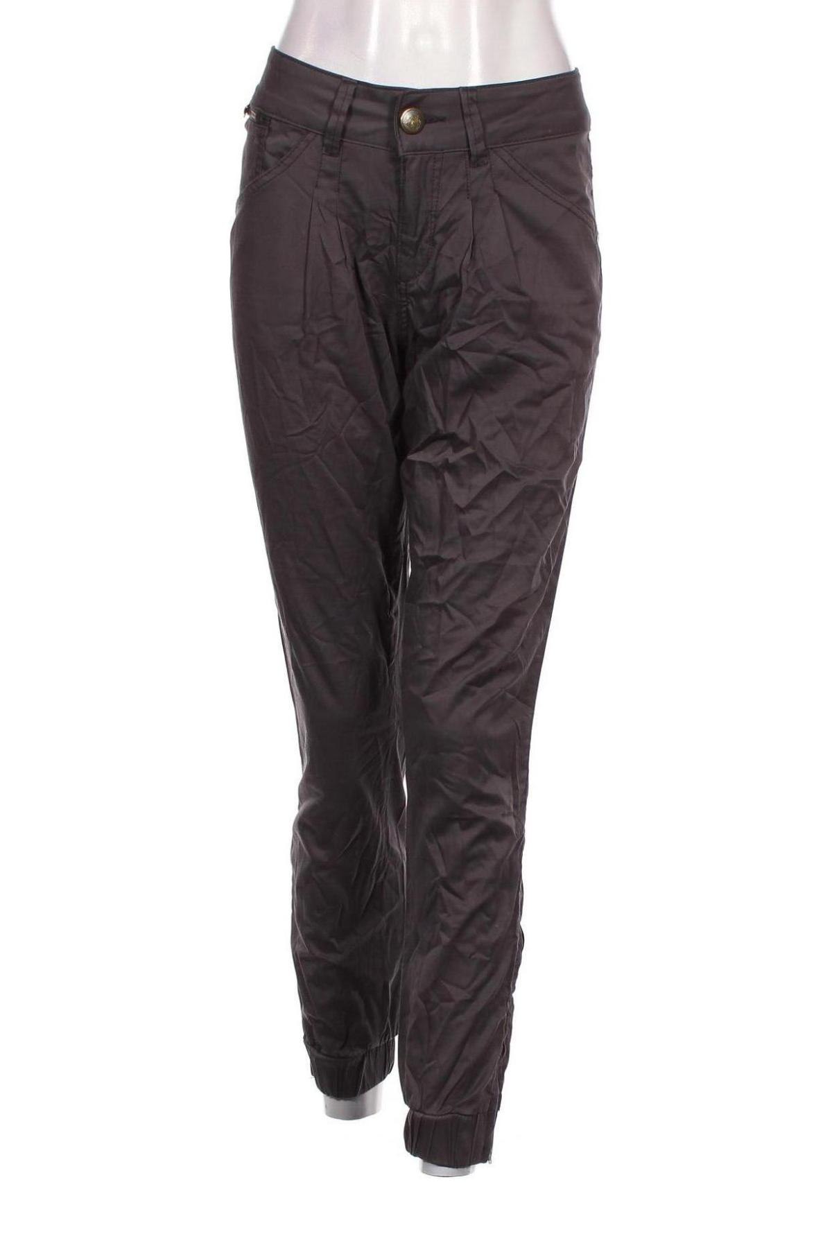 Дамски панталон Vero Moda, Размер M, Цвят Сив, Цена 73,00 лв.
