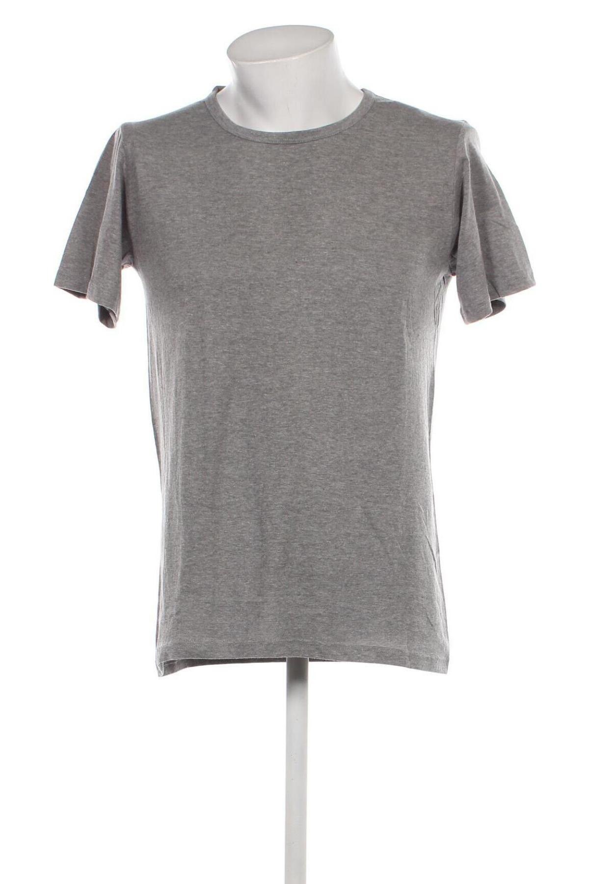 Мъжка тениска Pierre Cardin, Размер L, Цвят Сив, Цена 41,08 лв.