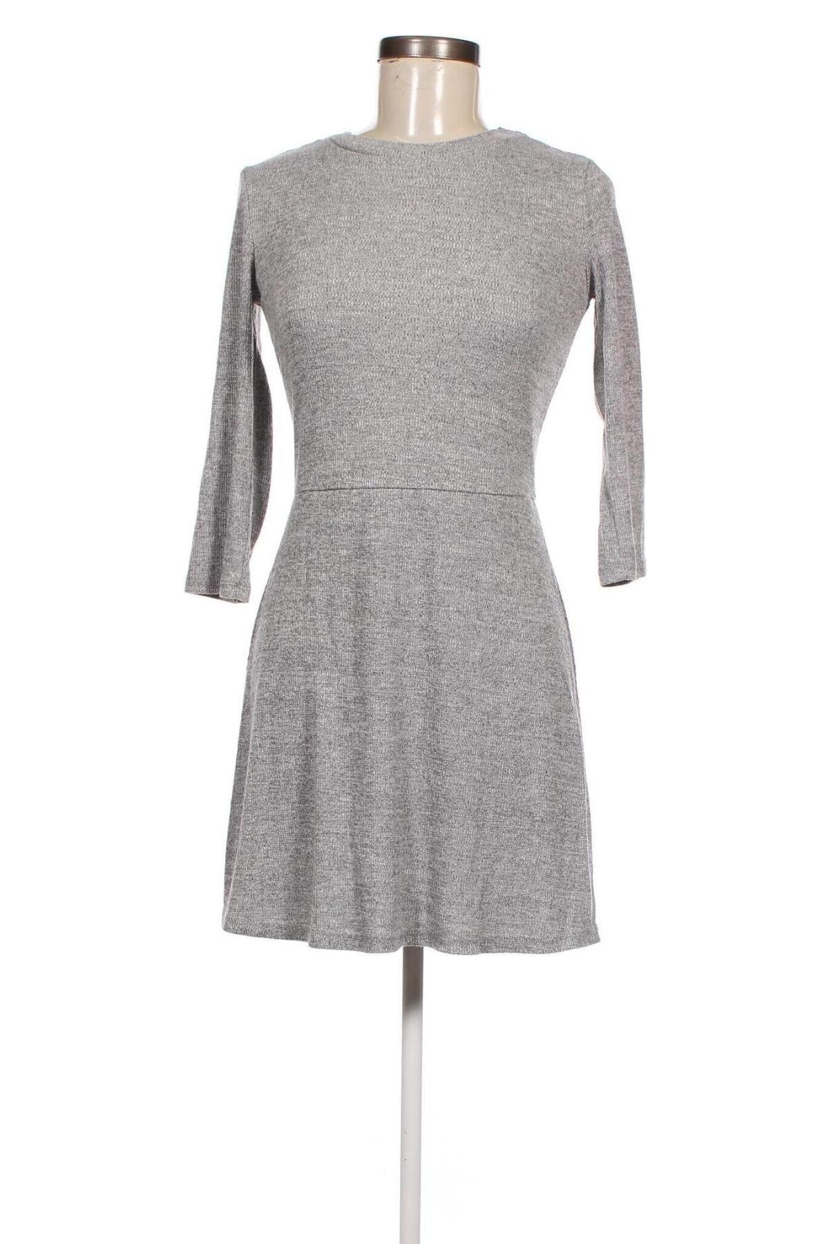 Kleid Bershka, Größe M, Farbe Grau, Preis 3,99 €