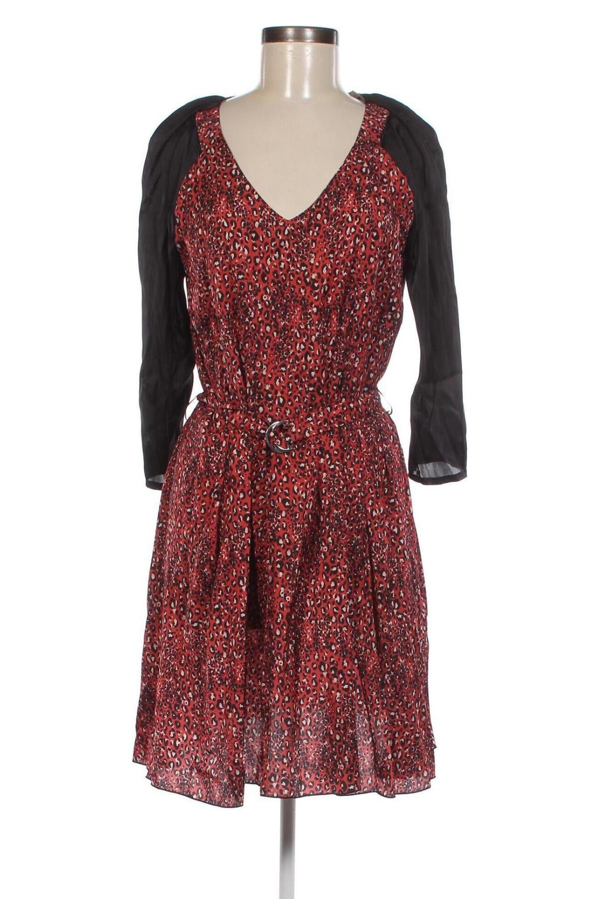Kleid La Mode Est A Vous, Größe M, Farbe Rot, Preis 9,25 €