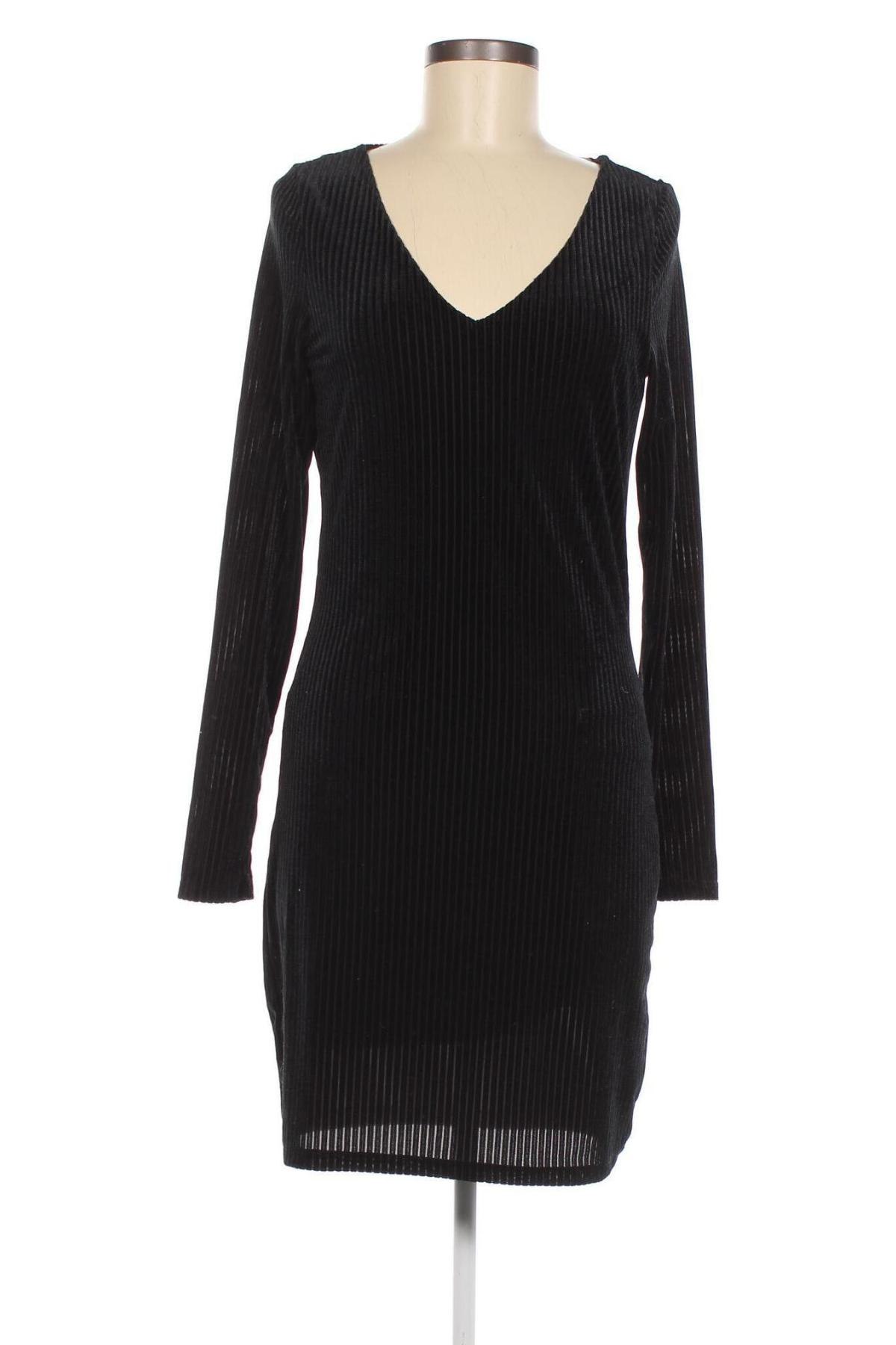 Φόρεμα Pieces, Μέγεθος M, Χρώμα Μαύρο, Τιμή 4,58 €