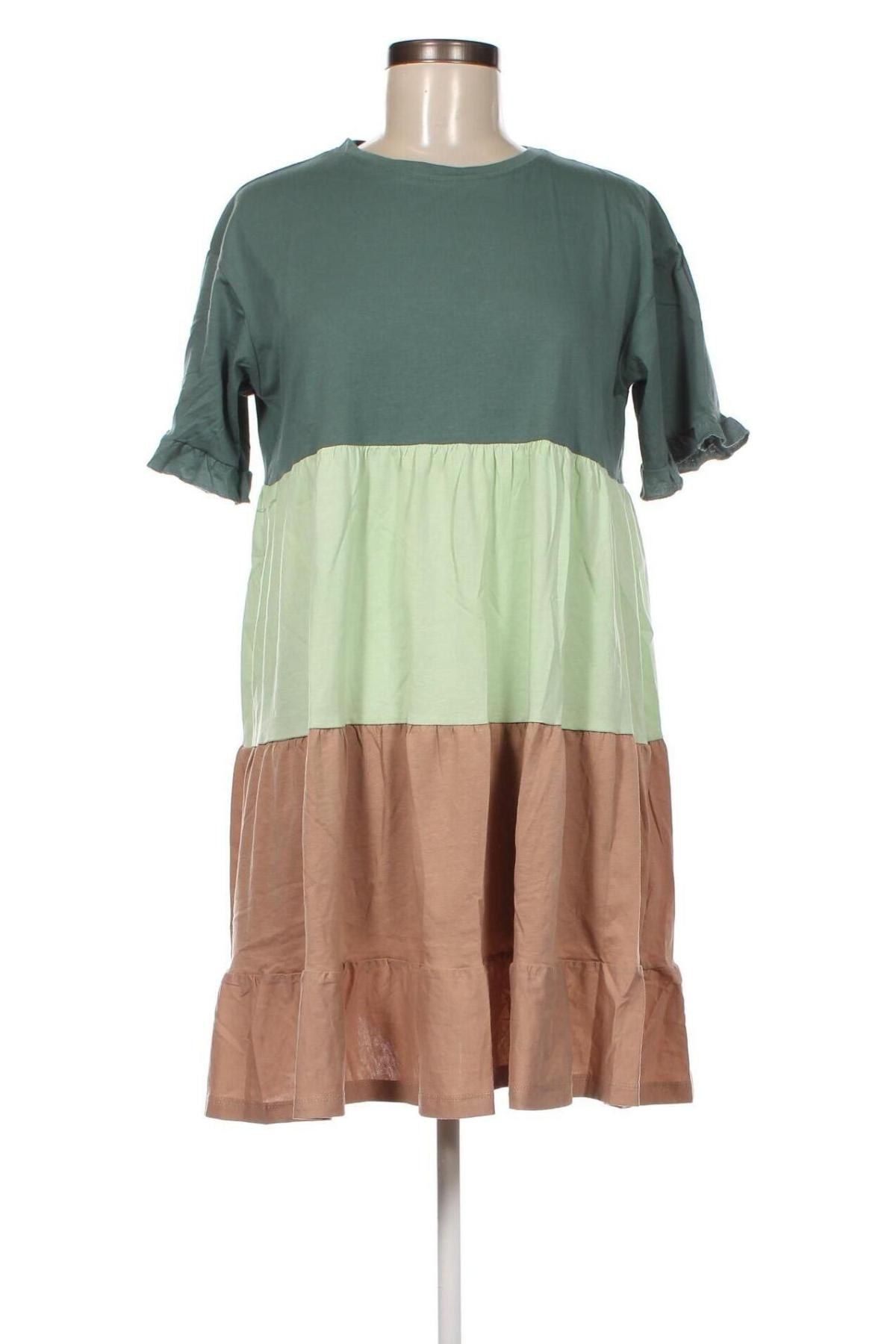 Kleid Trendyol, Größe M, Farbe Mehrfarbig, Preis € 23,66