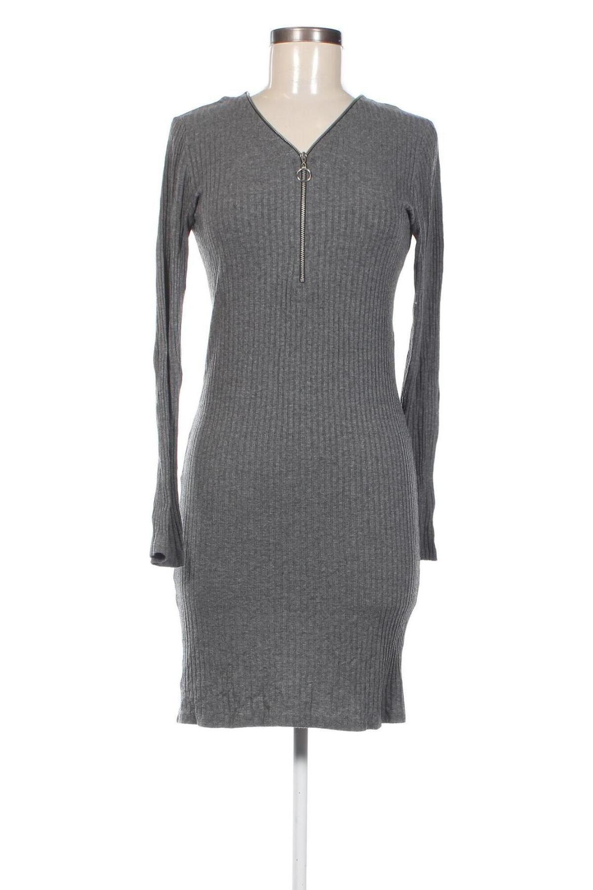 Kleid VILA, Größe M, Farbe Grau, Preis 3,20 €
