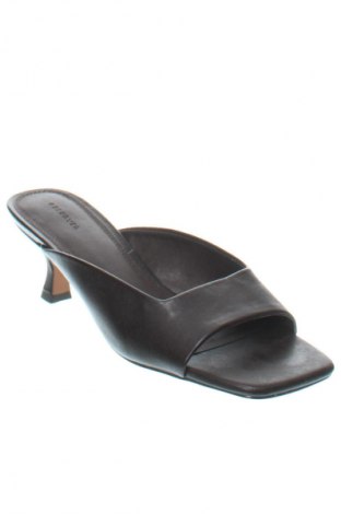 Pantolette Reserved, Größe 36, Farbe Braun, Preis € 20,00