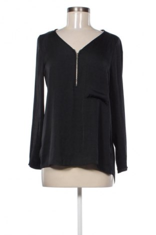 Dámská halenka Bershka, Velikost M, Barva Černá, Cena  59,00 Kč