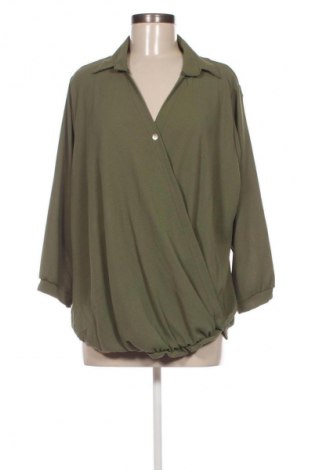 Damen Shirt NEW COLLECTION, Größe M, Farbe Grün, Preis 9,99 €