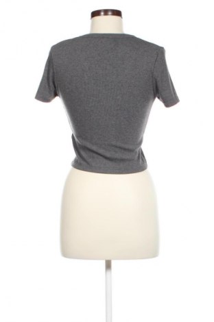 Dámská halenka Stradivarius, Velikost M, Barva Šedá, Cena  79,00 Kč
