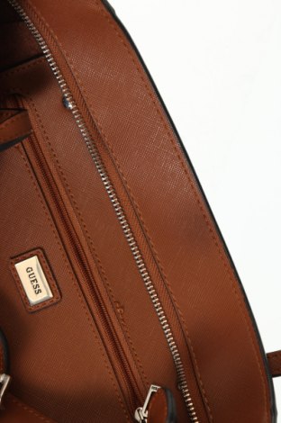 Geantă de femei Guess, Culoare Maro, Preț 379,99 Lei