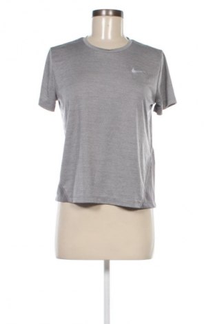 Γυναικείο t-shirt Nike, Μέγεθος M, Χρώμα Γκρί, Τιμή 17,99 €