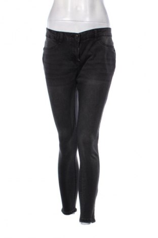 Damen Jeans Gina, Größe M, Farbe Schwarz, Preis 10,99 €