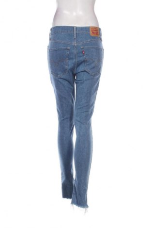 Дамски дънки Levi's, Размер M, Цвят Син, Цена 75,99 лв.