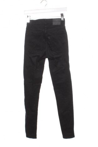 Blugi de femei Levi's, Mărime XXS, Culoare Negru, Preț 244,99 Lei