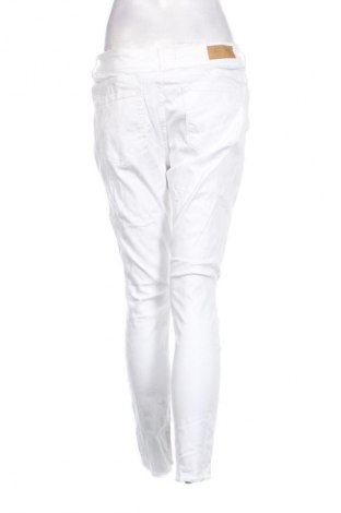 Damen Jeans ONLY Carmakoma, Größe L, Farbe Weiß, Preis 13,99 €