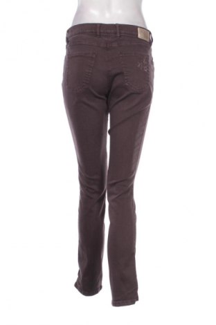 Damen Jeans Toni, Größe M, Farbe Rot, Preis € 4,99