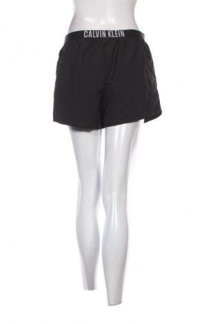 Damen Shorts Calvin Klein, Größe M, Farbe Schwarz, Preis € 61,99
