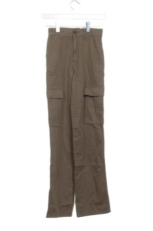 Damenhose Stradivarius, Größe XXS, Farbe Grün, Preis € 8,99