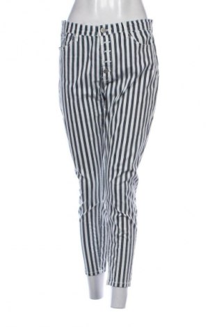 Damenhose Stradivarius, Größe L, Farbe Mehrfarbig, Preis € 8,12