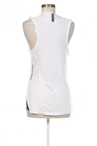 Top sport de damă. Nike, Mărime S, Culoare Alb, Preț 99,99 Lei