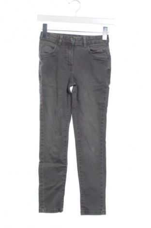 Kinderjeans, Größe 8-9y/ 134-140 cm, Farbe Grau, Preis € 10,99