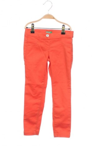 Dětské kalhoty  United Colors Of Benetton, Velikost 6-7y/ 122-128 cm, Barva Červená, Cena  199,00 Kč