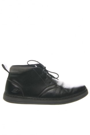Férfi cipők
 Skechers, Méret 45, Szín Fekete, Ár 15 000 Ft
