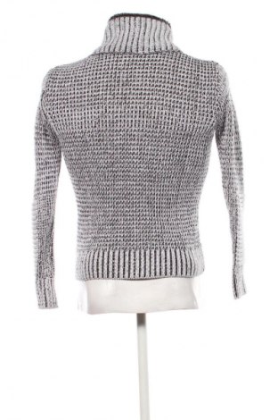 Herrenpullover, Größe M, Farbe Mehrfarbig, Preis 31,71 €