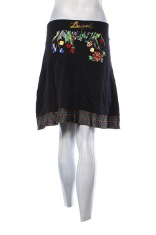 Пола Desigual, Размер L, Цвят Многоцветен, Цена 55,99 лв.