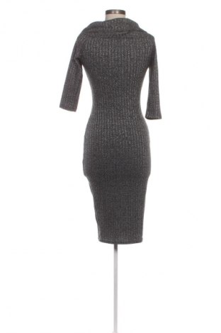 Kleid, Größe S, Farbe Golden, Preis 9,99 €