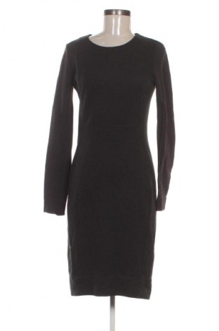 Kleid By Malene Birger, Größe M, Farbe Grau, Preis € 101,79