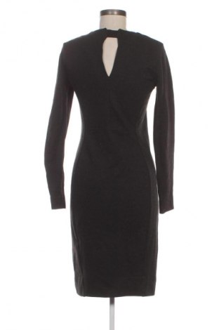 Kleid By Malene Birger, Größe M, Farbe Grau, Preis € 101,79