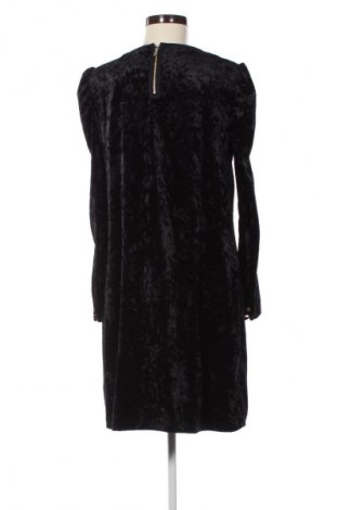 Kleid Cortefiel, Größe M, Farbe Schwarz, Preis 24,46 €