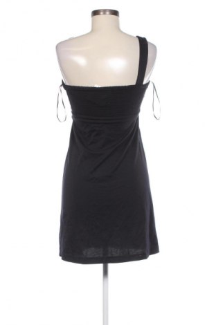 Рокля Edc By Esprit, Размер S, Цвят Черен, Цена 43,99 лв.