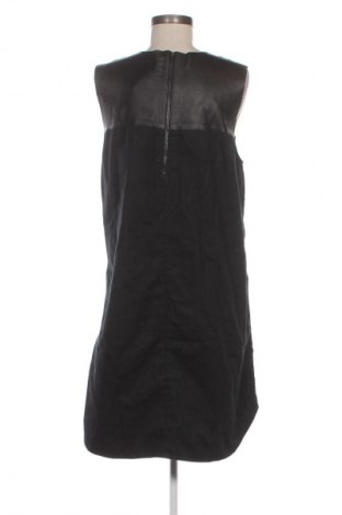 Kleid Levi's, Größe L, Farbe Schwarz, Preis 79,28 €