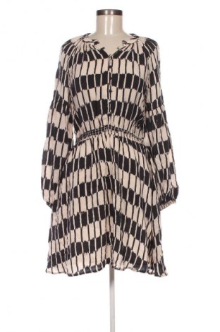 Рокля Mango, Размер M, Цвят Многоцветен, Цена 20,99 лв.