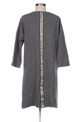 Kleid Penn & Ink N.Y., Größe XL, Farbe Mehrfarbig, Preis 17,99 €