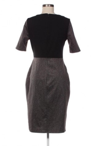 Рокля Zara, Размер L, Цвят Сив, Цена 34,99 лв.