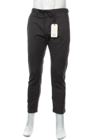 Мъжки панталон Q/S by S.Oliver, Размер M, Цвят Сив, 98% памук, 2% еластан, Цена 38,70 лв.