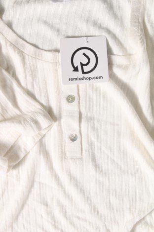 Дамска блуза, Размер M, Цвят Бял, Цена 51,00 лв.