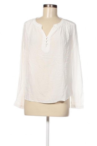 Дамска блуза Q/S by S.Oliver, Размер S, Цвят Бял, Цена 14,40 лв.