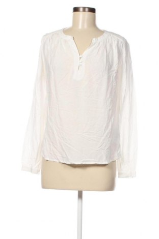 Дамска блуза Q/S by S.Oliver, Размер XS, Цвят Бял, Цена 14,40 лв.