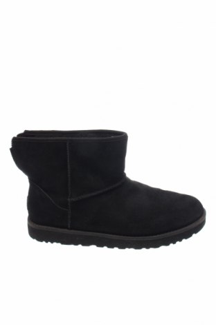 Дамски ботуши UGG Australia, Размер 42, Цвят Черен, Цена 429,00 лв.