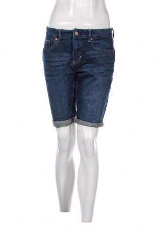 Дамски къс панталон Gap, Размер M, Цвят Син, 99% памук, 1% еластан, Цена 38,00 лв.