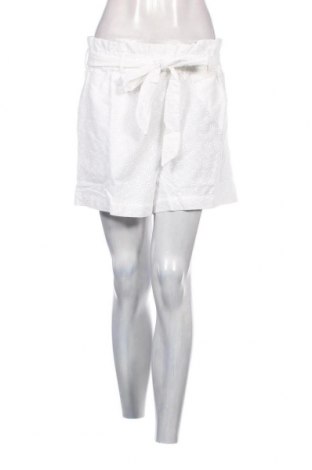 Дамски къс панталон NA-KD, Размер M, Цвят Бял, Памук, Цена 62,40 лв.
