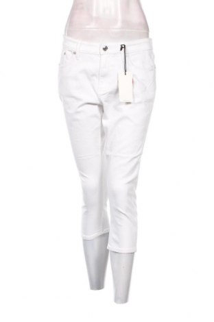Дамски панталон S.Oliver, Размер M, Цвят Бял, Цена 15,08 лв.