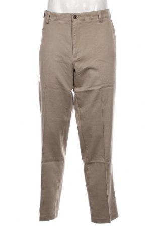 Мъжки панталон Dockers, Размер XL, Цвят Бежов, 64% памук, 34% полиестер, 2% еластан, Цена 146,00 лв.