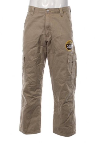 Мъжки панталон Wrangler, Размер M, Цвят Бежов, Памук, Цена 131,40 лв.