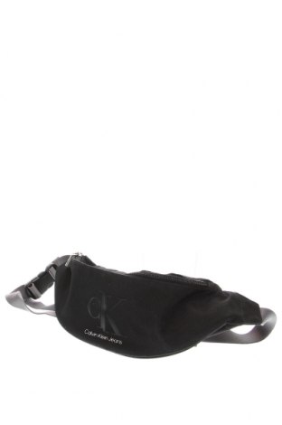 Чанта за кръст Calvin Klein Jeans, Цвят Черен, Цена 53,95 лв.