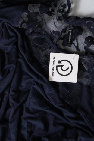 Γυναικεία μπλούζα, Μέγεθος M, Χρώμα Μπλέ, Τιμή 2,92 €