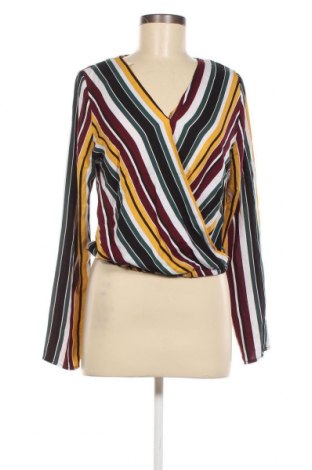 Damen Shirt, Größe XS, Farbe Mehrfarbig, Preis 1,98 €